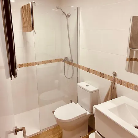 Superb Centre Town Apartment, 2 Bedrm, 2 Bathrm *